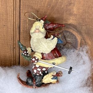 Boyds Bear Carvers Choice Santa In The Nick of Time ornament